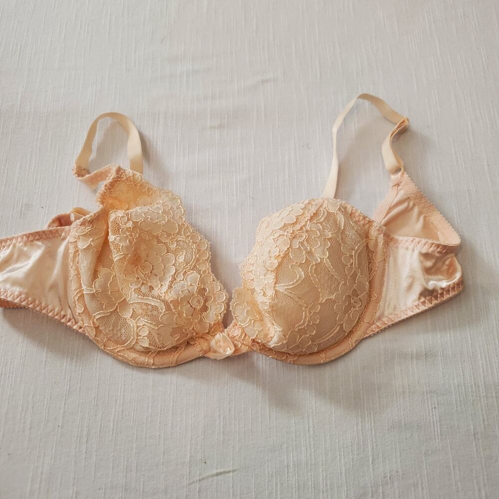 Vintage Victoria's Secret Gold Label 36B Peach Lace Bra Lingerie Set